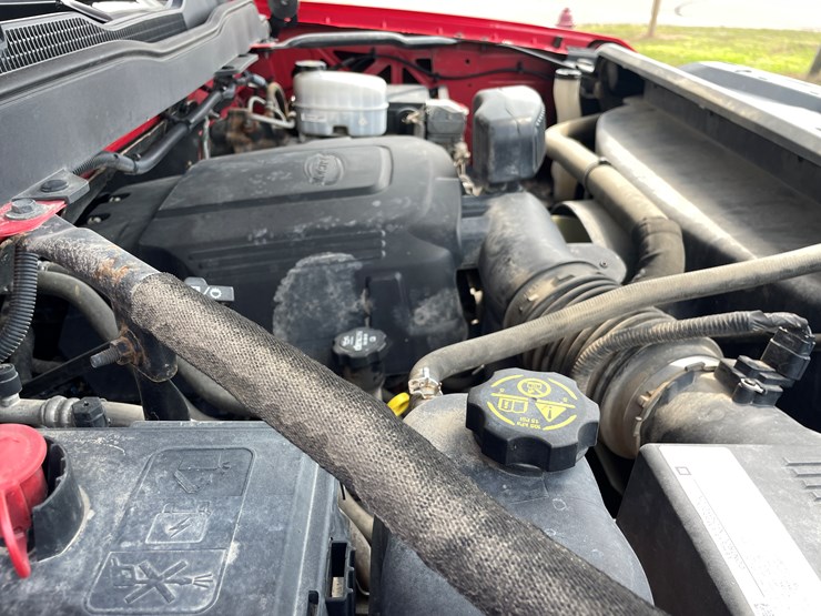 2019-chevrolet-silverado-2500-image-95