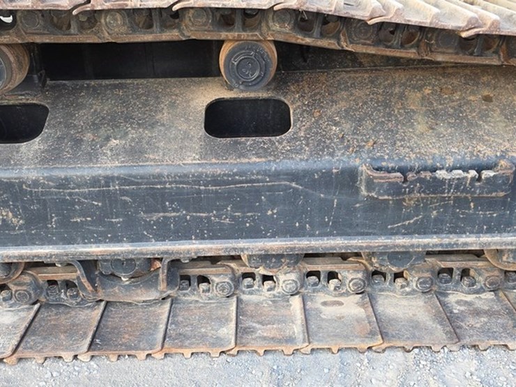 2013-deere-160g-lc-image-21