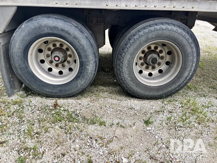 2014-wilson-grain-trailer-image-40