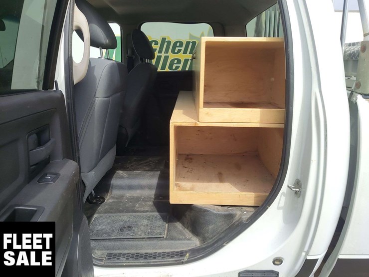 2015-ram-tradesman-image-12