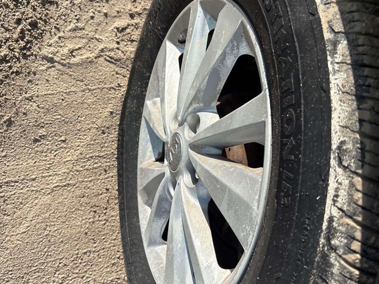 2015-kia-sedona-image-27