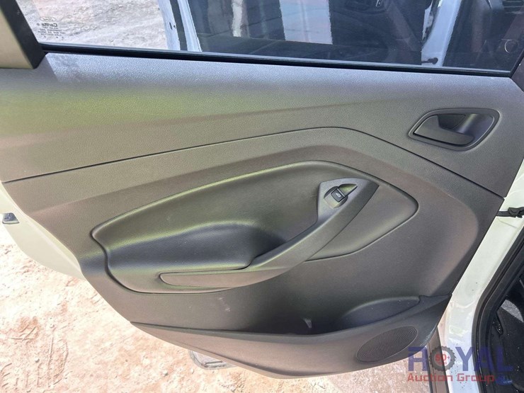 2016-ford-escape-image-17