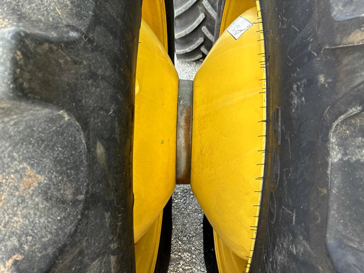 2015-john-deere-s680-image-41