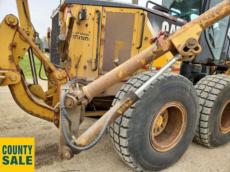 2008-caterpillar-14m-image-34