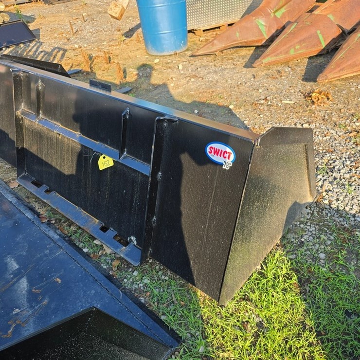 New Swict 78" Skidloader Material Bucket