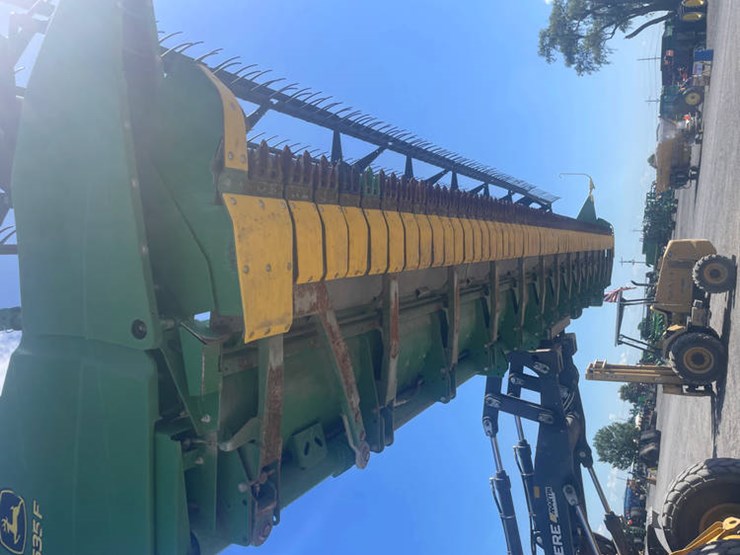 2013-john-deere-635f-image-22