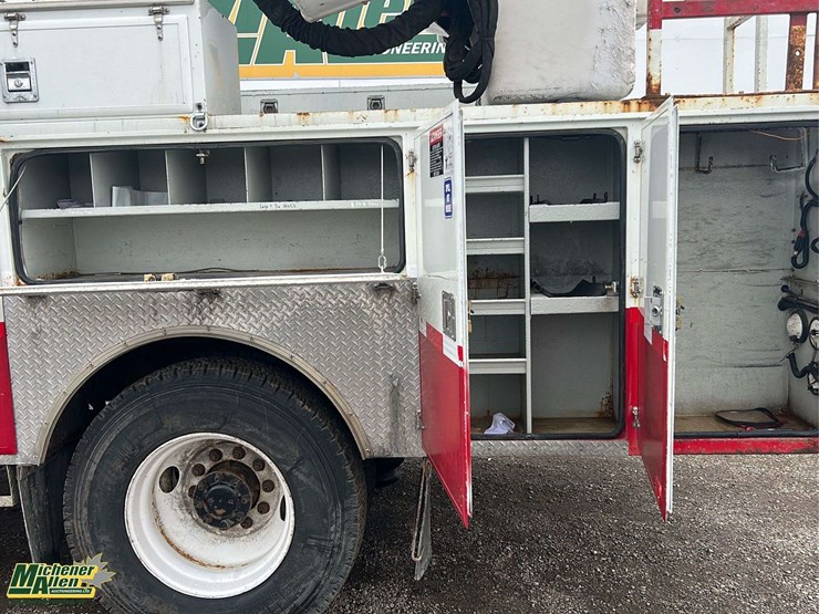 2006-international-durastar-4300-image-15