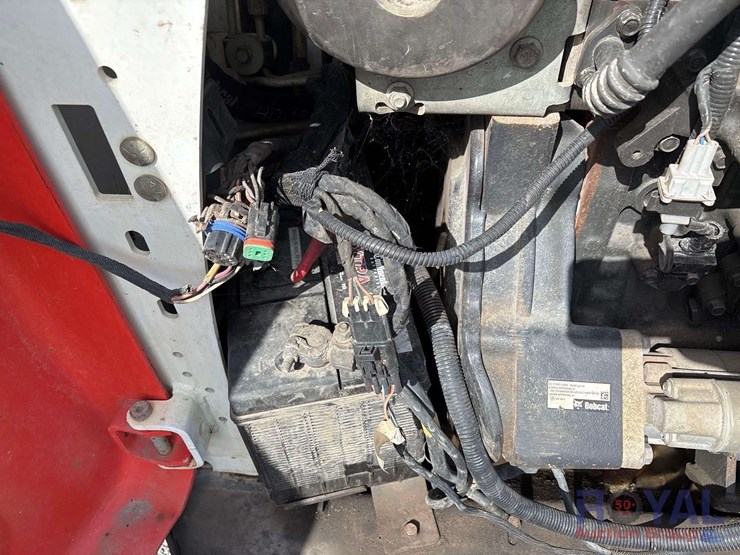 2018-bobcat-t590-image-17
