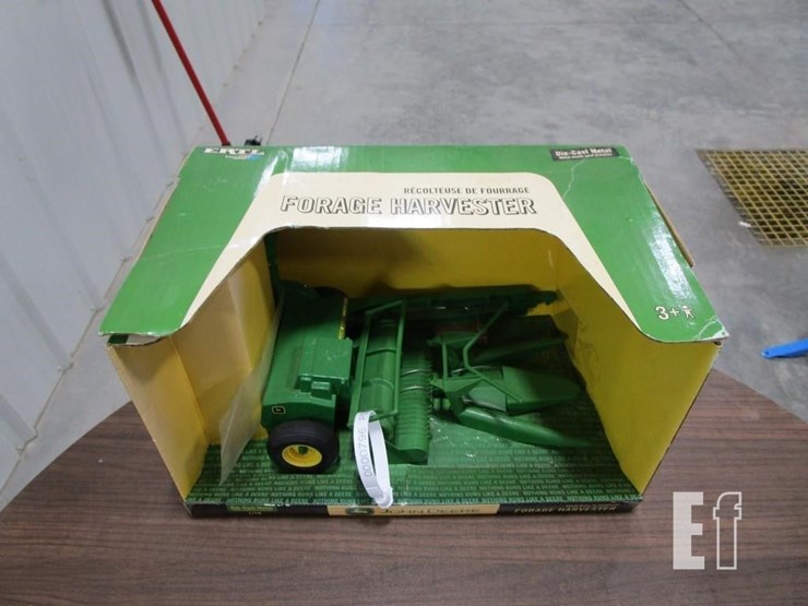 john-deere-3950-image-1
