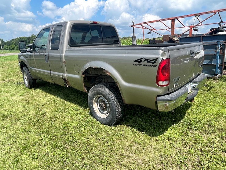 2002-ford-f350-xlt-image-3