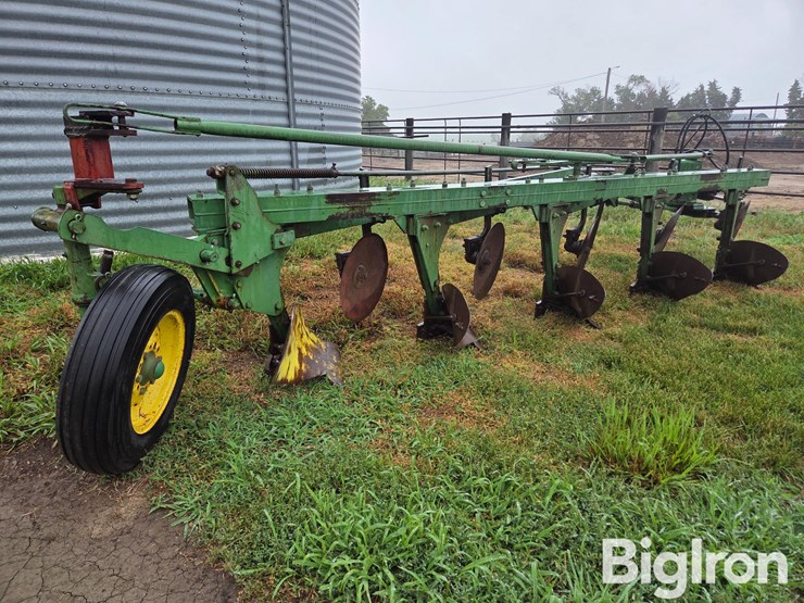 john-deere-5-image-3