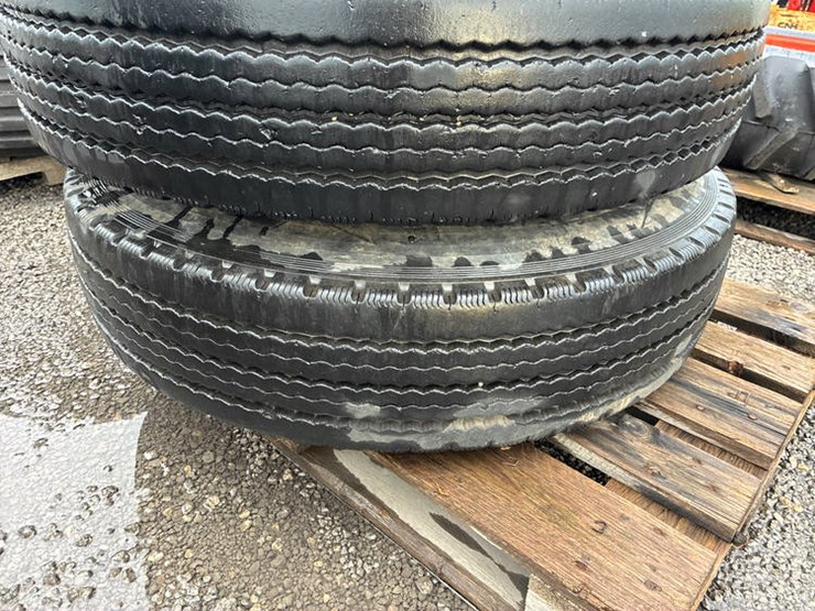 #113246-•-11.22.5-handcock-stoer-tires-image-3