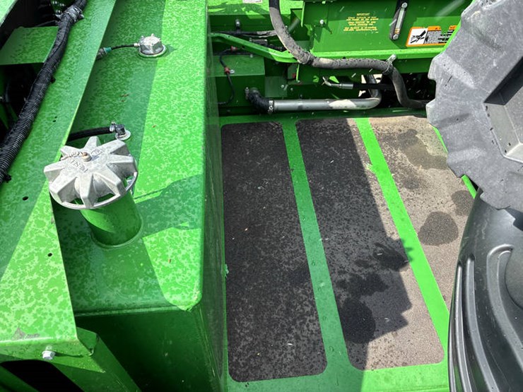 2017-john-deere-s680-image-92