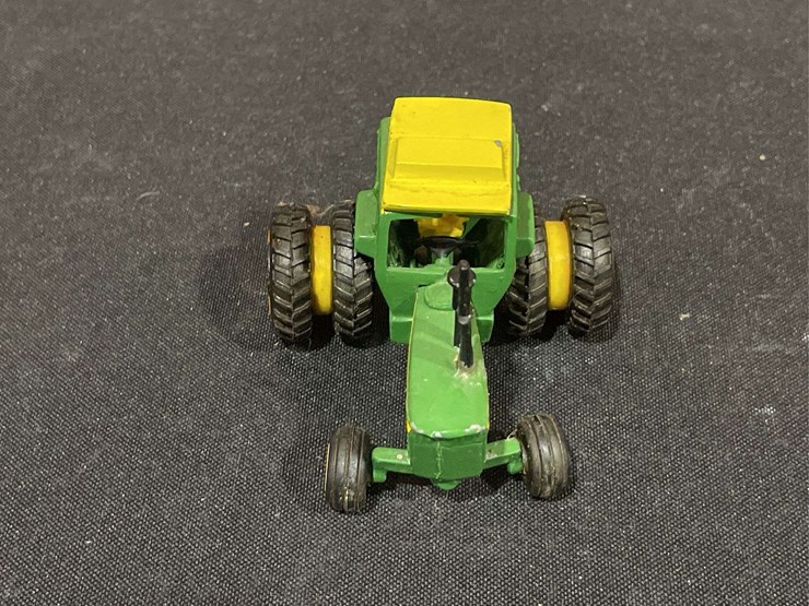 john-deere-6030-image-10