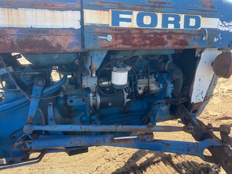 ford-2810-image-14