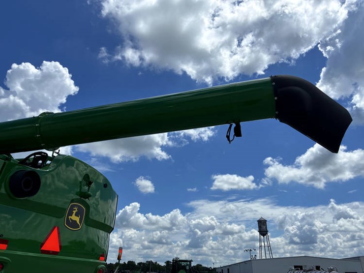 2023-john-deere-s780-image-29