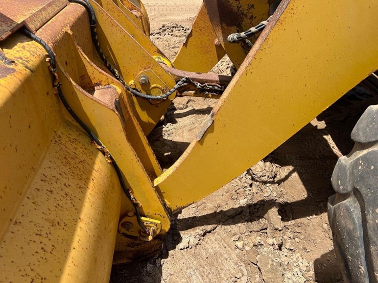 komatsu-wa380-8-image-15