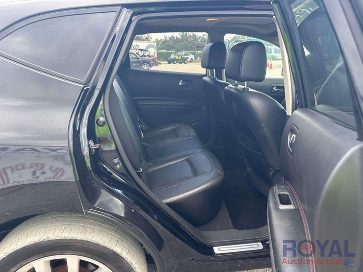 2012-nissan-rogue-image-22