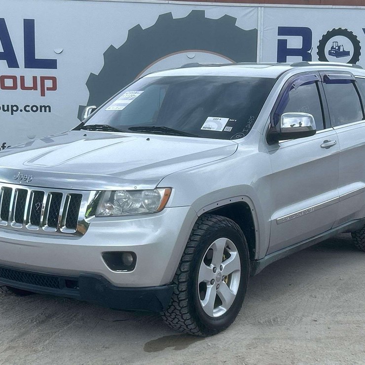 2011 JEEP GRAND CHEROKEE LAREDO