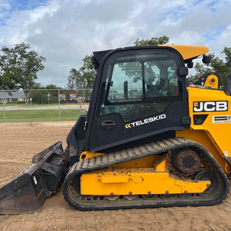 JCB 3TS-8T
