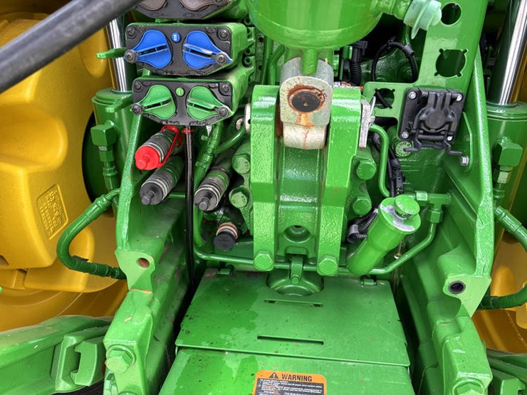 2023-john-deere-8r-340-image-26