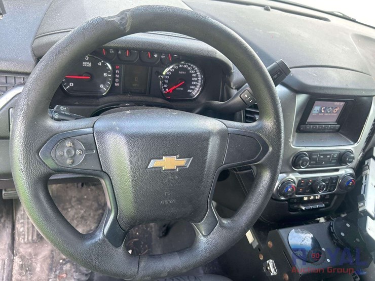 2015-chevrolet-tahoe-image-10