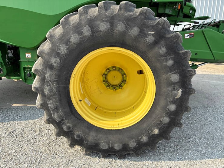 2014-john-deere-s690-image-29