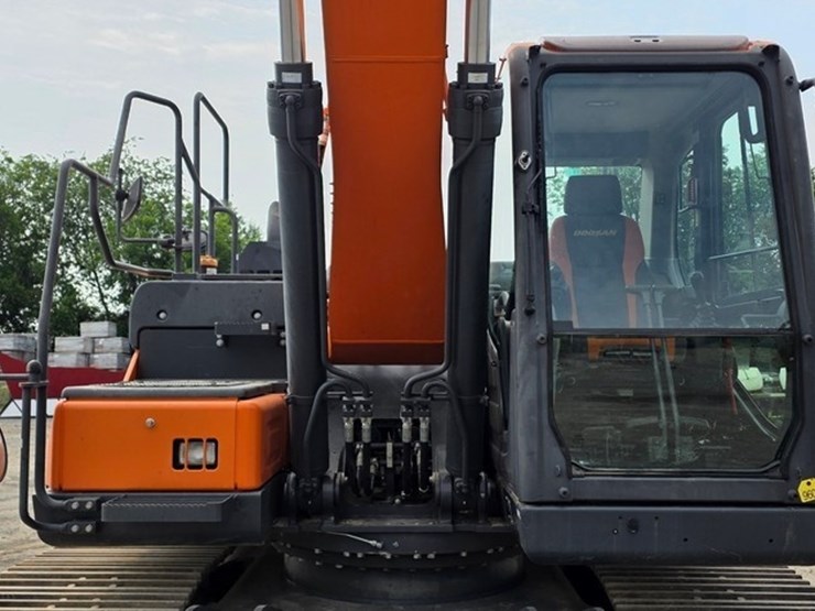 2019-doosan-dx225-lc-5-image-48