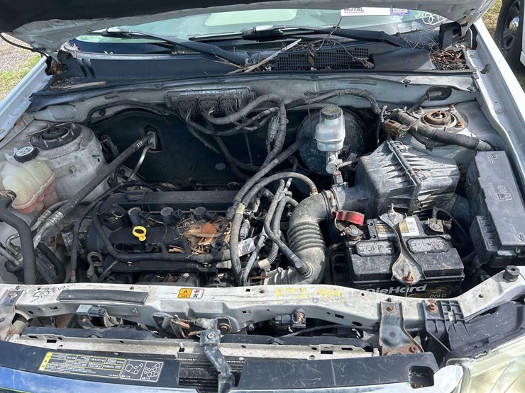 2012-ford-escape-image-8