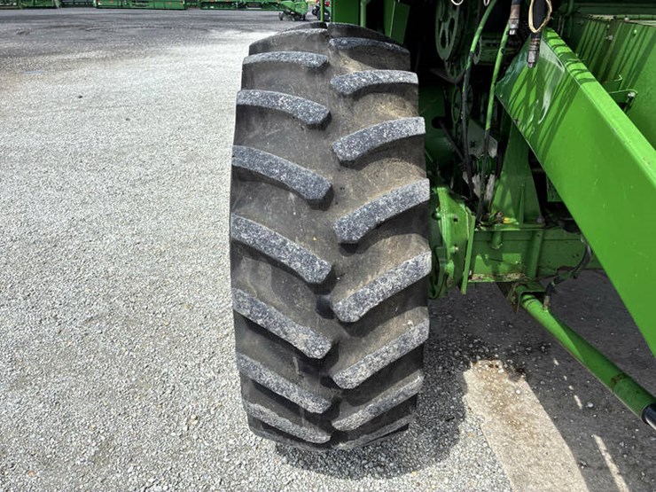 1983-john-deere-6620-image-45