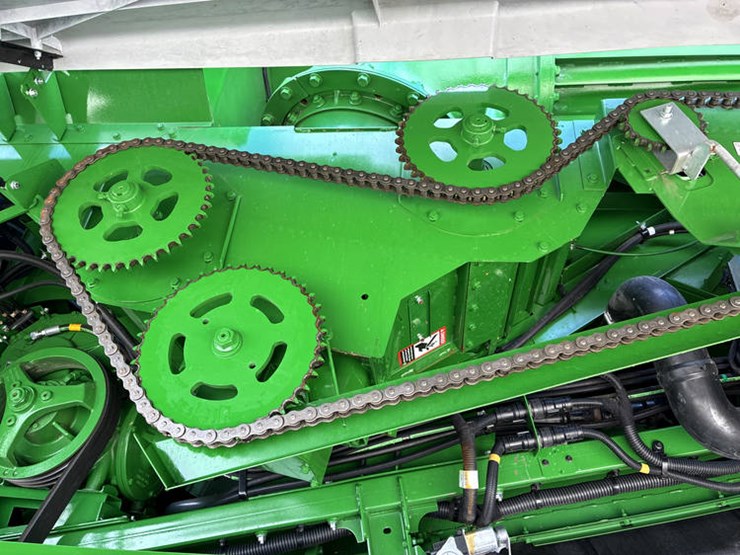 2023-john-deere-s780-image-55