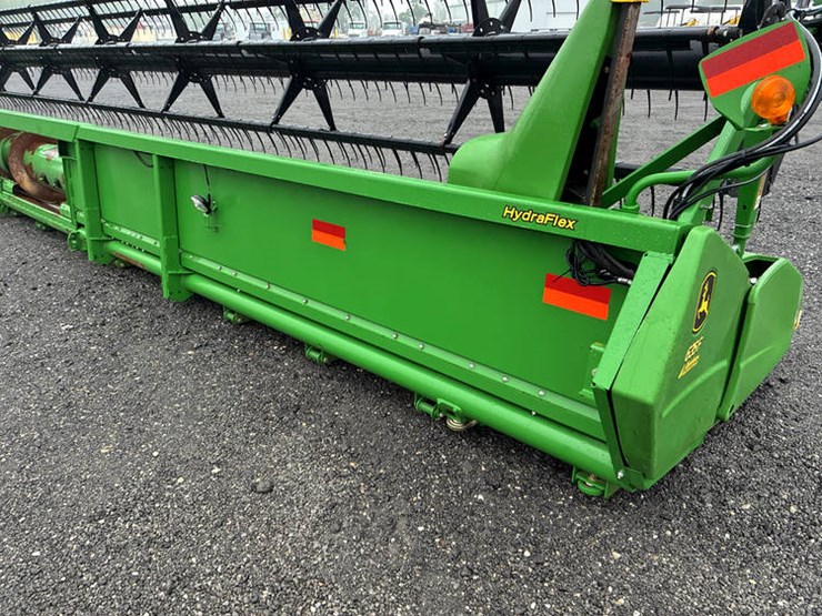 2013-john-deere-635f-image-21