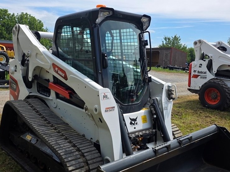 2023-bobcat-t770-image-7