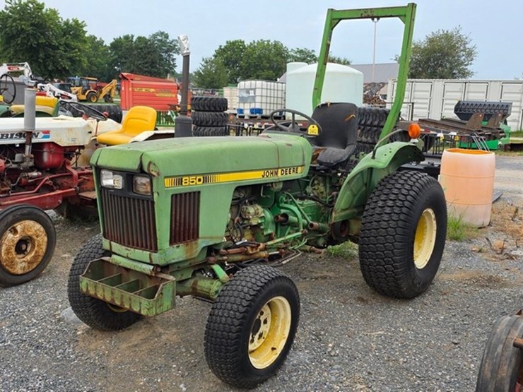 john-deere-850-image-2