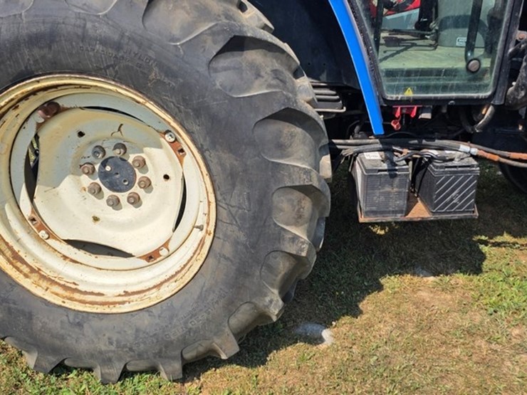 new-holland-ts100-image-13