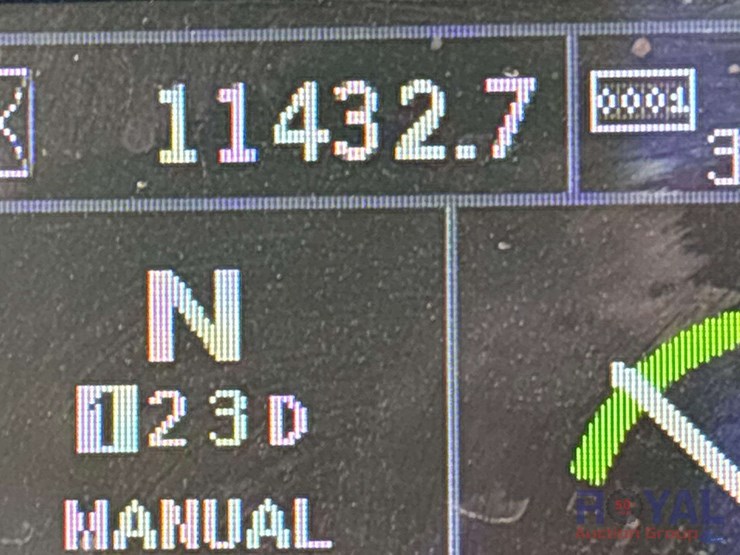 2011-deere-844k-image-5