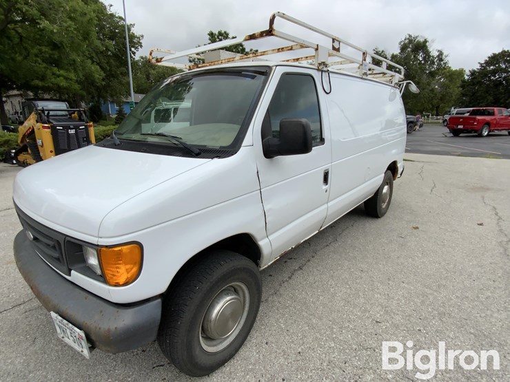 2007-ford-e350-image-9