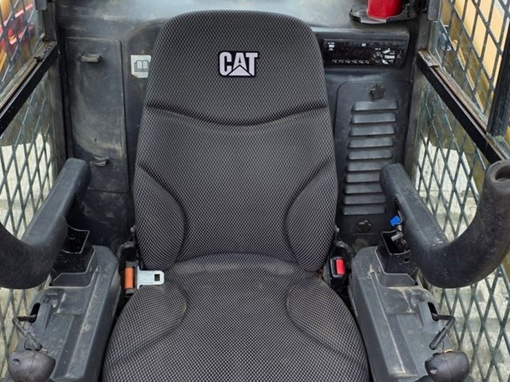 2020-caterpillar-299d3-xe-image-46