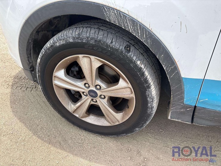 2015-ford-escape-image-26
