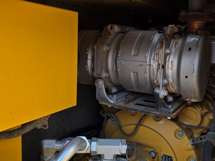 2023-caterpillar-310-image-64