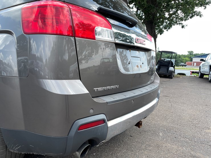 2010-gmc-terrain-slt-image-29