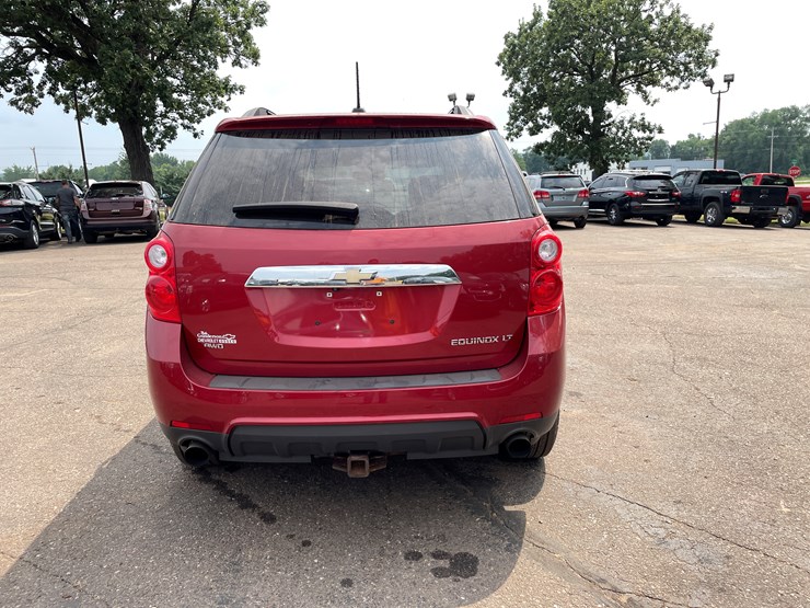 2015-chevrolet-equinox-lt-image-4
