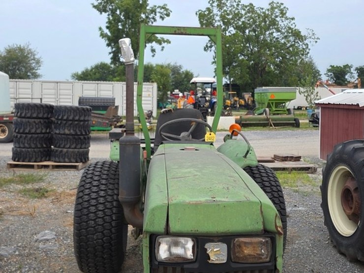 john-deere-850-image-17