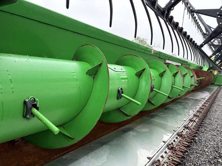 2013-john-deere-635f-image-15