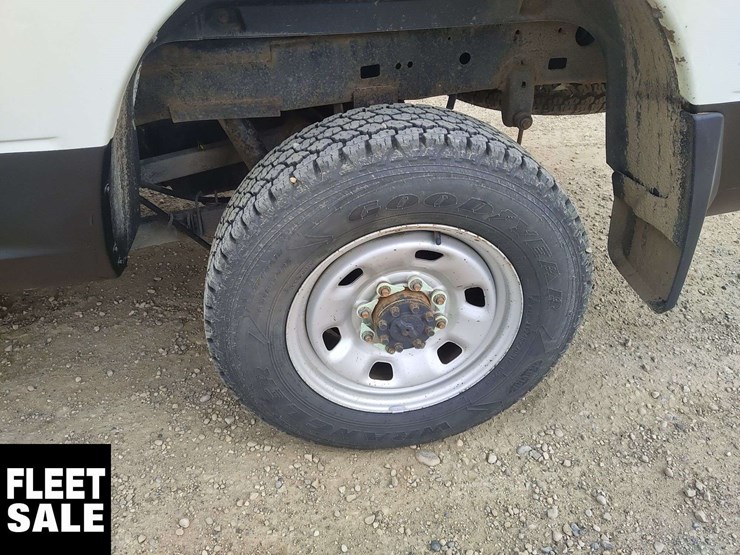 2015-ram-tradesman-image-28