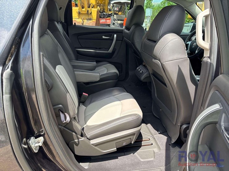 2011-gmc-acadia-sle-image-21