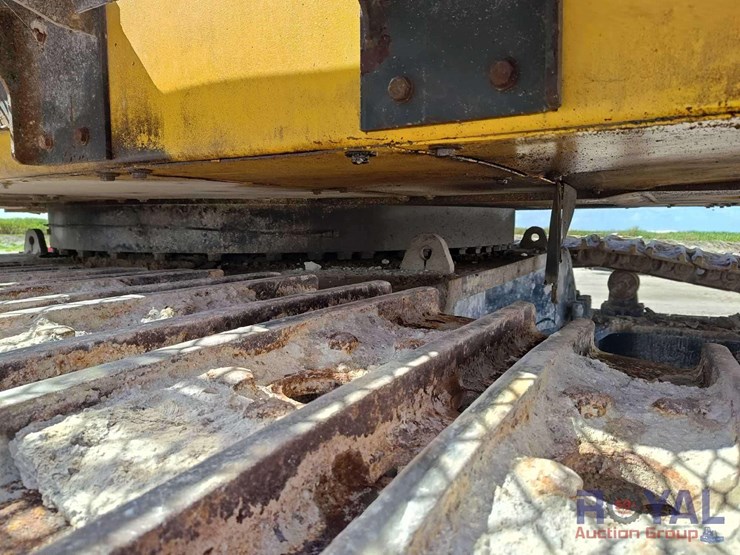 2016-komatsu-pc1250-image-11
