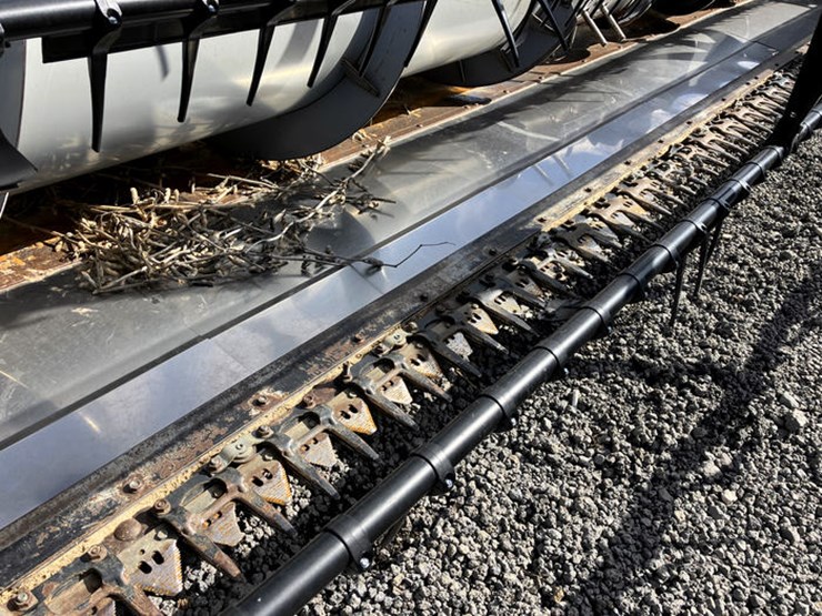 #111821-•-gleaner-20'-grain-head-#2035276f-image-9