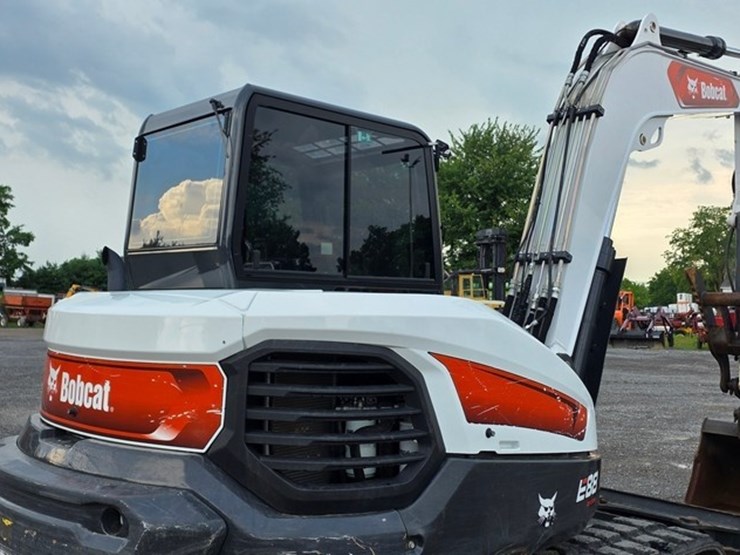 2022-bobcat-e88-image-27