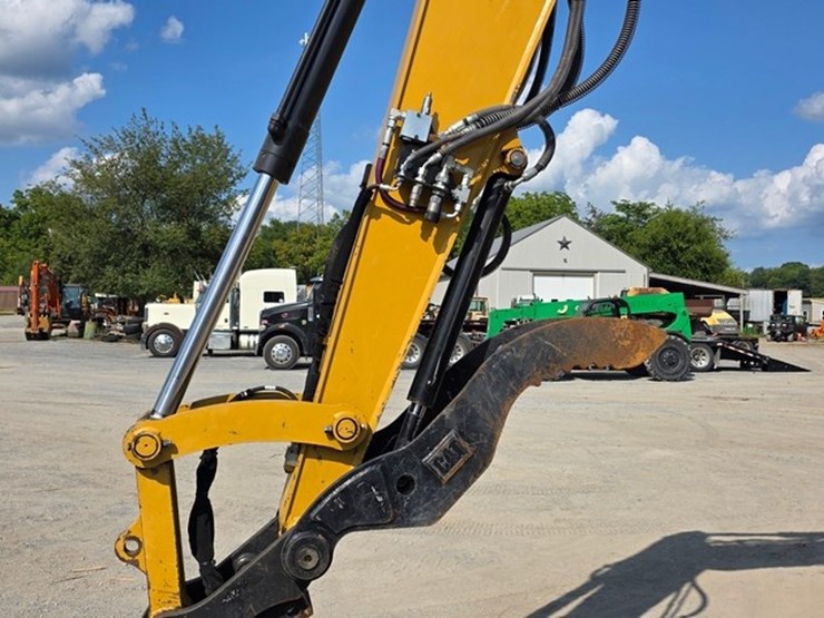 2023-caterpillar-310-image-9